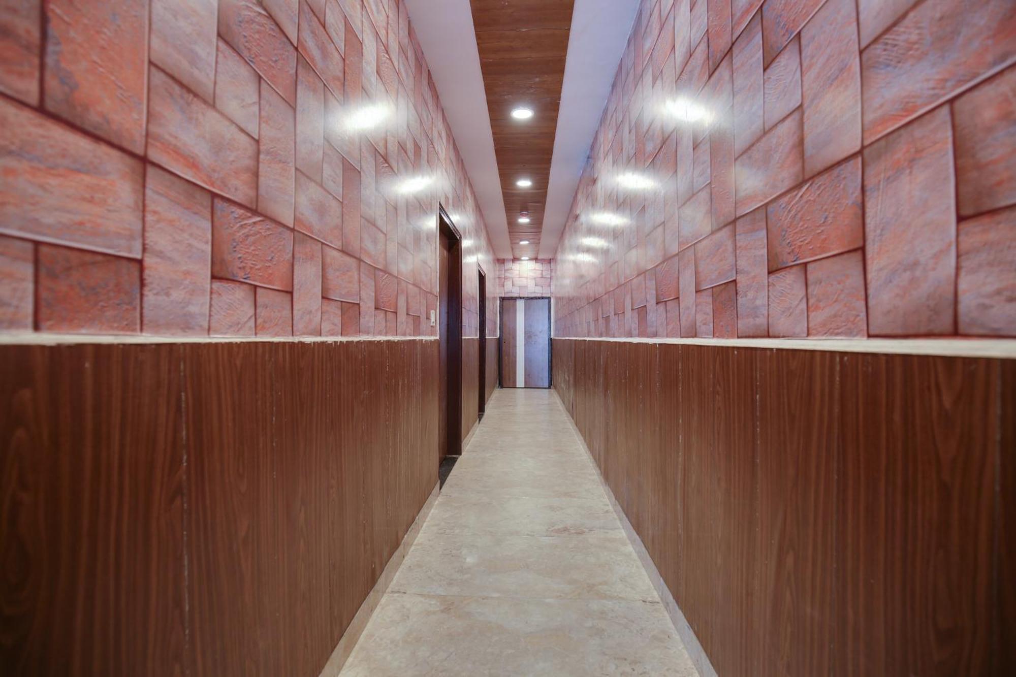 Hotel O Av Continental Zirakpur Экстерьер фото